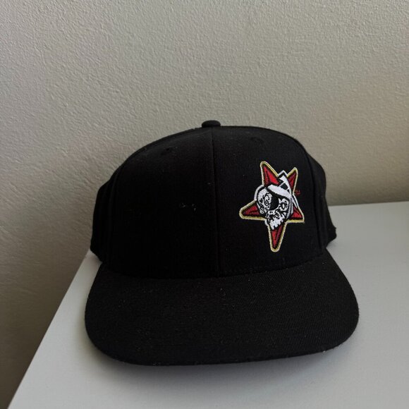 DNA Skull Star Flexfit 210 Fitted Hat 7 1/4 - 7 5/8 Black Embroidered Logo - Picture 1 of 8